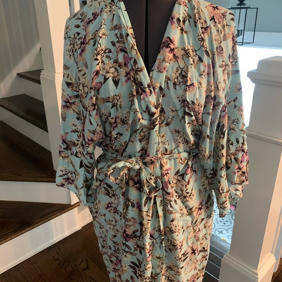 Pink Blush Maternity Robe - Picture 2 of 2